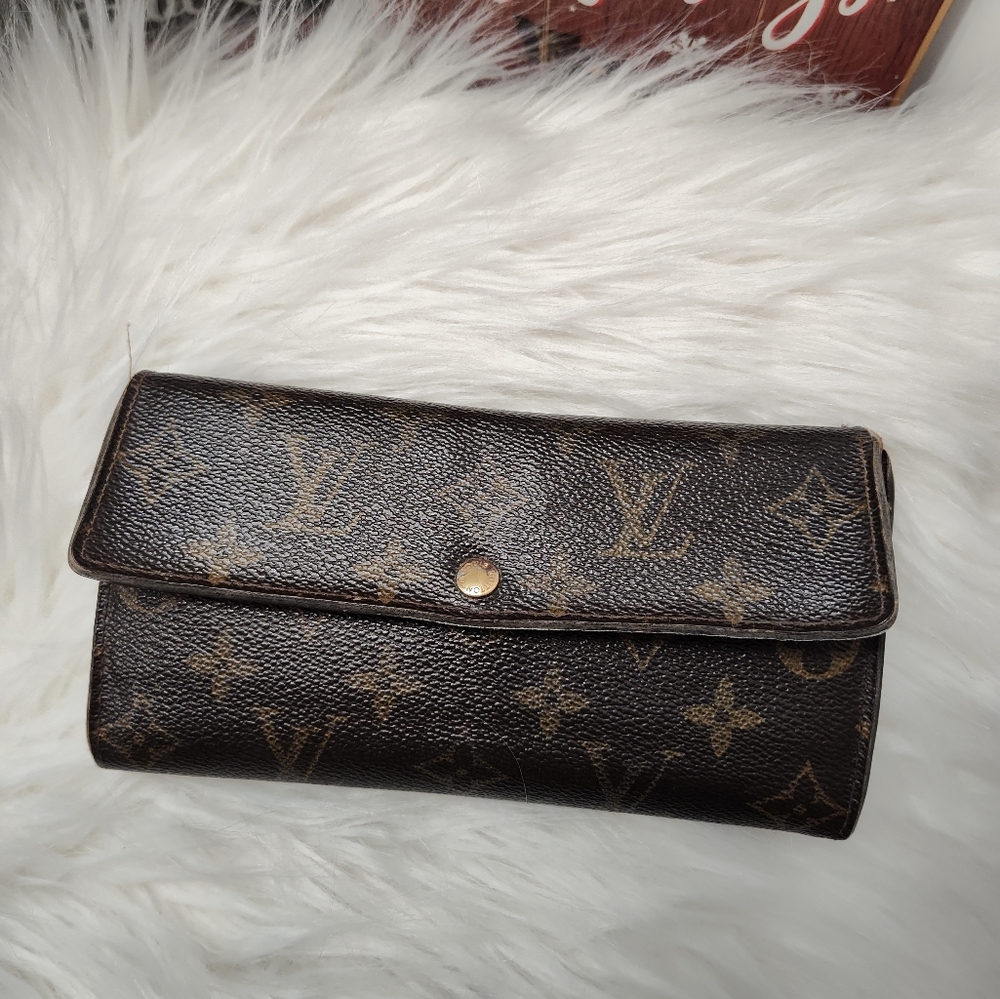 🤎 Vintage UC Louis Vuitton Authentic Leather Credit Card Wallet w/Coin Purse - Picture 2 of 16